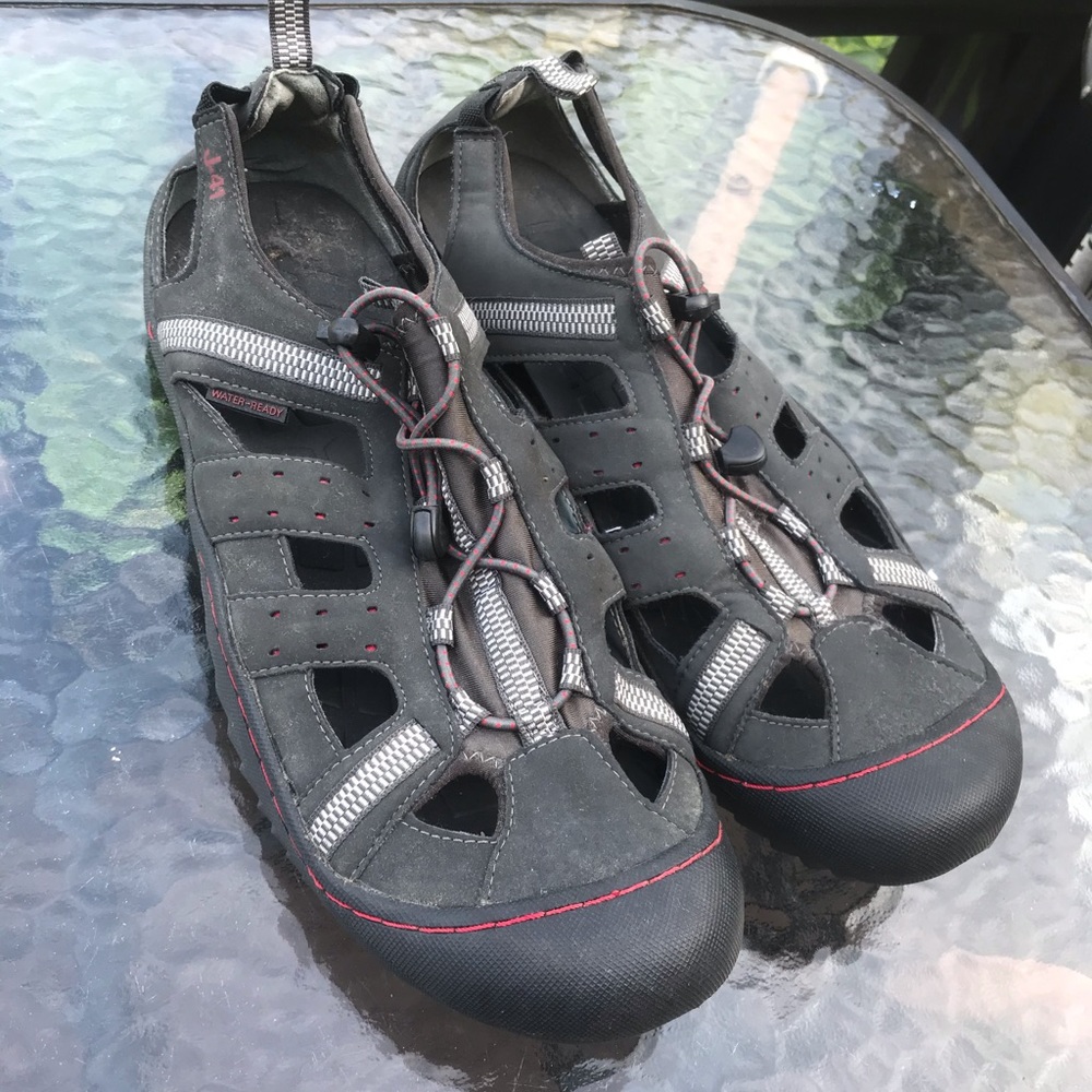 Rugged water shoes